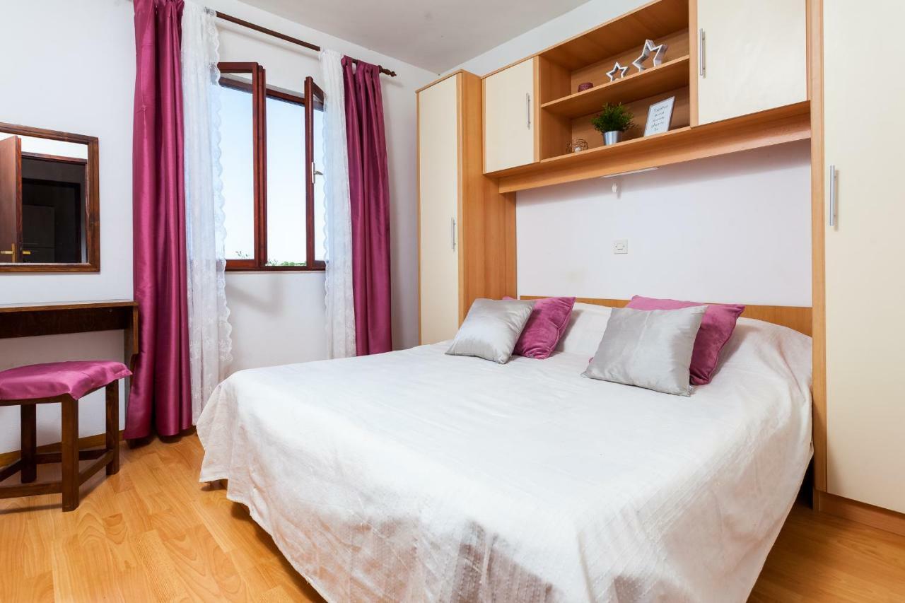 וולה לוקה Apartments Dajna מראה חיצוני תמונה