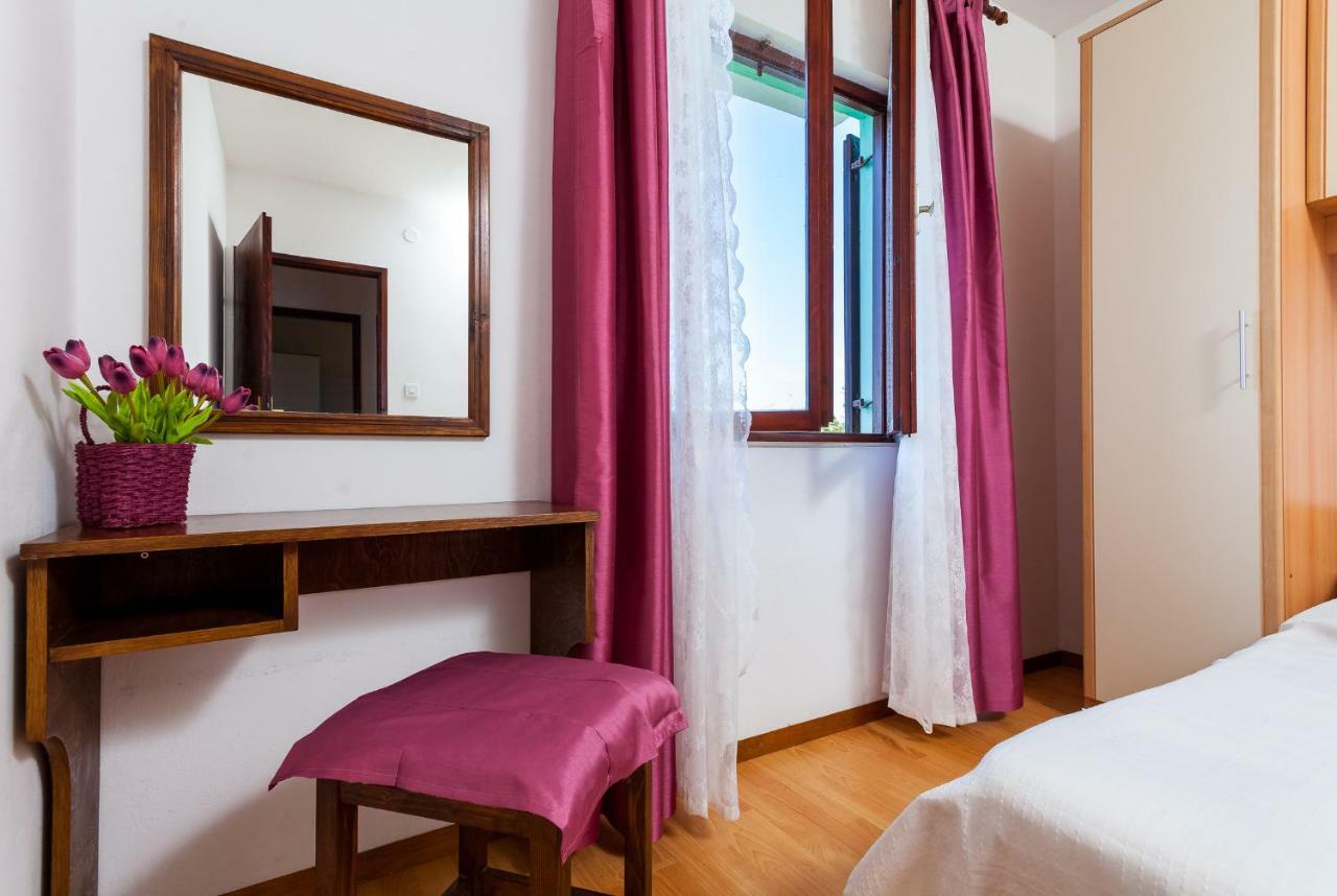 וולה לוקה Apartments Dajna מראה חיצוני תמונה