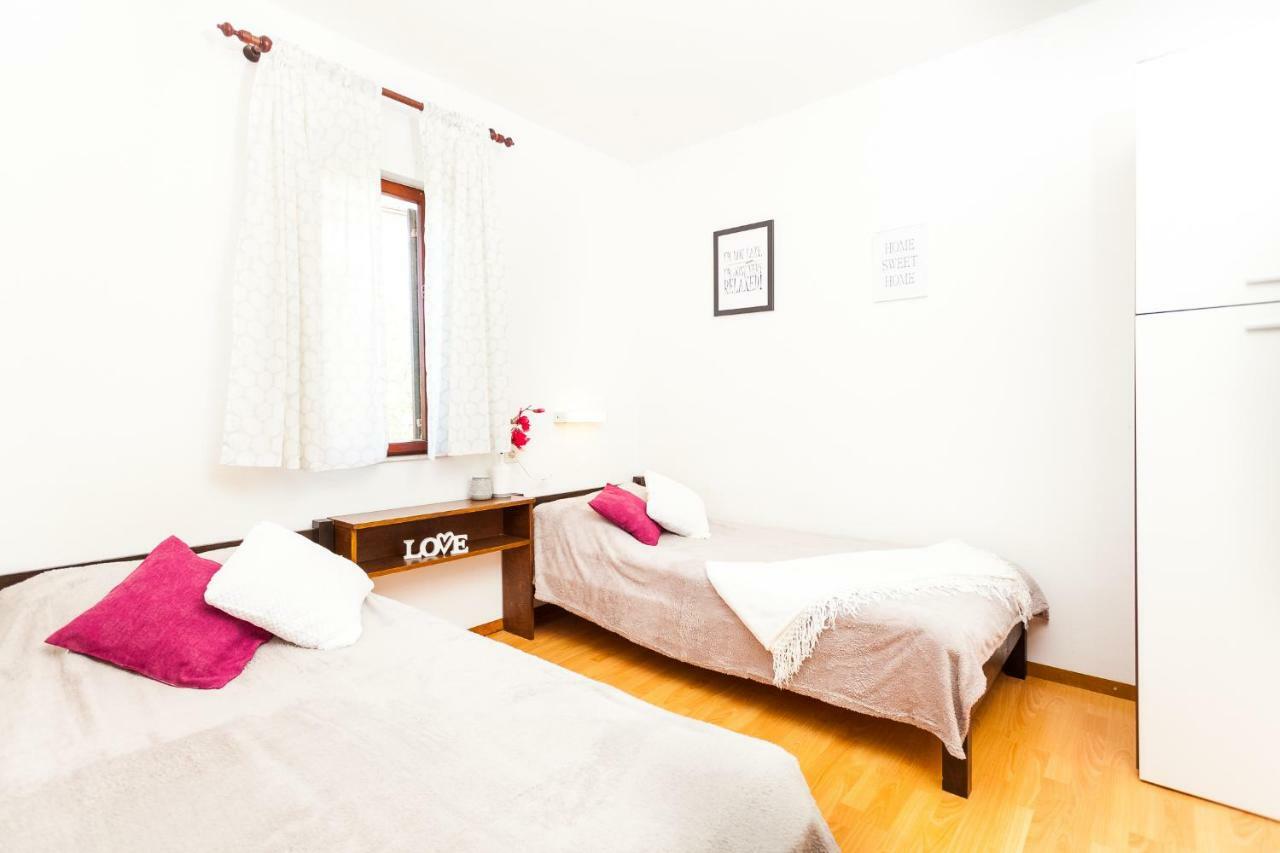 וולה לוקה Apartments Dajna מראה חיצוני תמונה